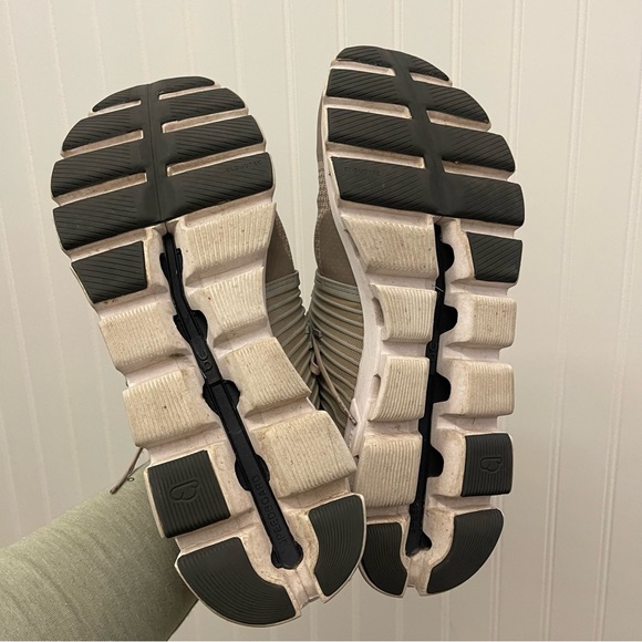 On Running Men’s Cloudswift Sneaker in Sand/Grey Sz 14 - Picture 6 of 8